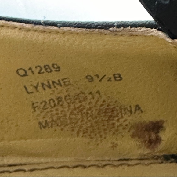 Coach Lynne Black Leather Platform Pumps Heels Size 9.5 Stacked Heel Fringe - Picture 15 of 16